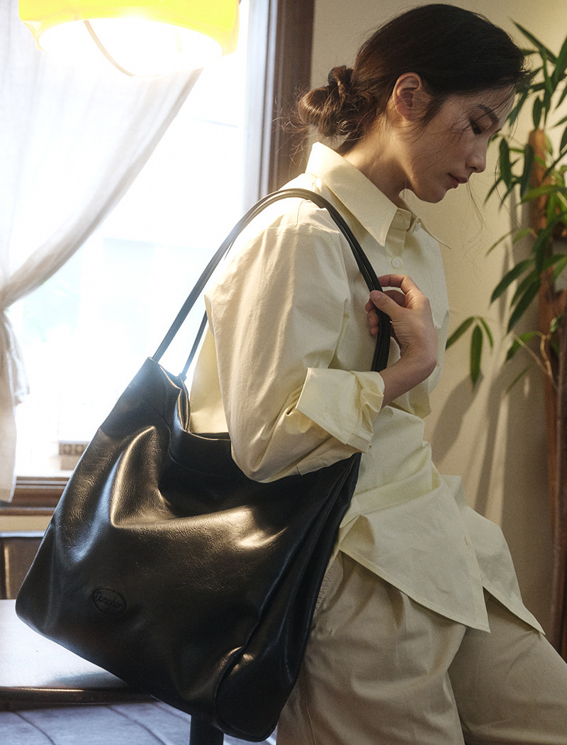 [예약배송 4/30 순차배송] Big Marée shoulder bag-black